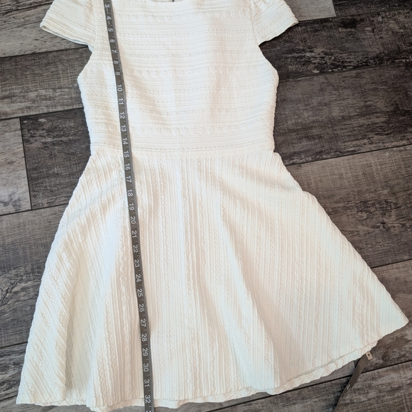 Alice + Olivia White Ribbed Fit and Flare Mini Dress - Picture 9 of 9